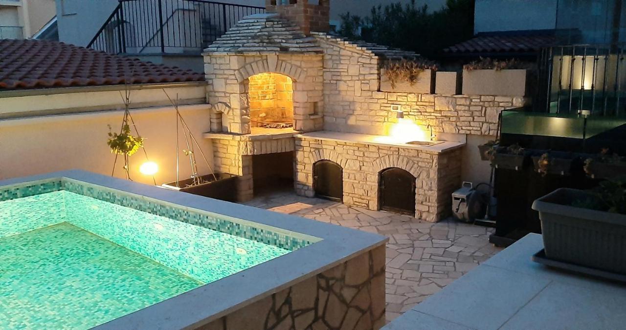 Traumferienwohnung Mit Privatem Pool & Gemuetlicher Grillecke Am Meer, Kroatien, Istrien, Liznjan Bei Medulin - Bester Urlaub An Der Adria, Fuer Paare Luaran gambar