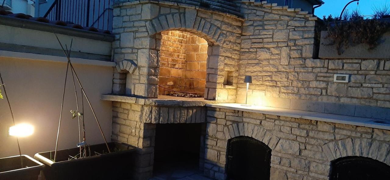 Traumferienwohnung Mit Privatem Pool & Gemuetlicher Grillecke Am Meer, Kroatien, Istrien, Liznjan Bei Medulin - Bester Urlaub An Der Adria, Fuer Paare Luaran gambar